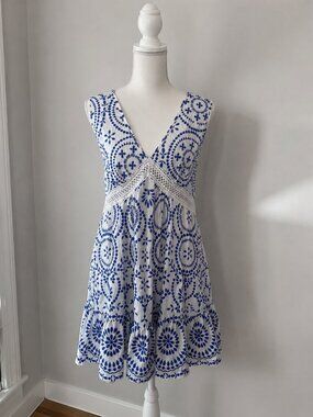 CUPSHE "Pretty Thing" Lightweight Blue & White Dress / Beach Cover Up / Size S